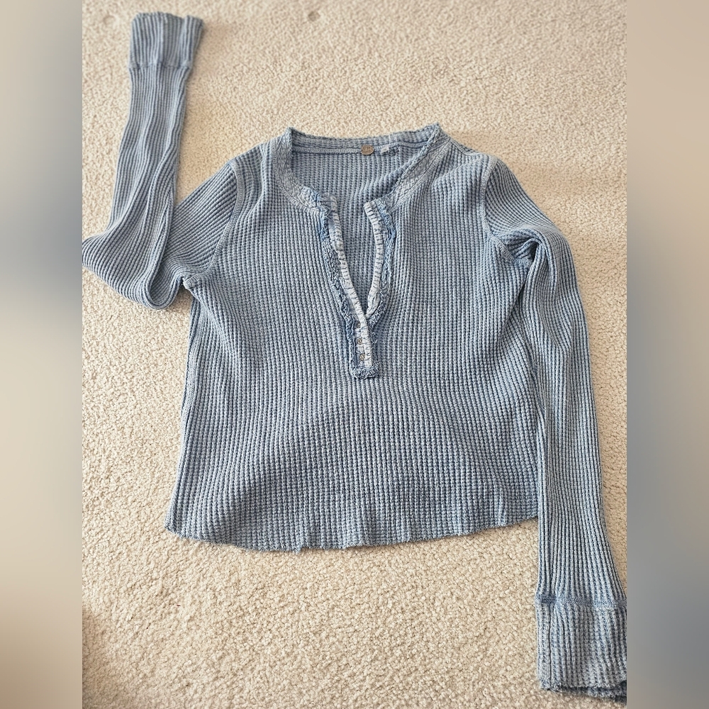 Free People One Henley Blue Textured Top Size Small - Picture 3 of 13